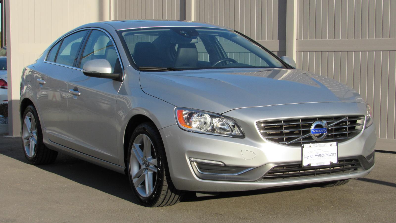 Pre-Owned 2015 Volvo S60 4dr Sdn T5 Drive-E Platinum FWD 4dr Car For ...